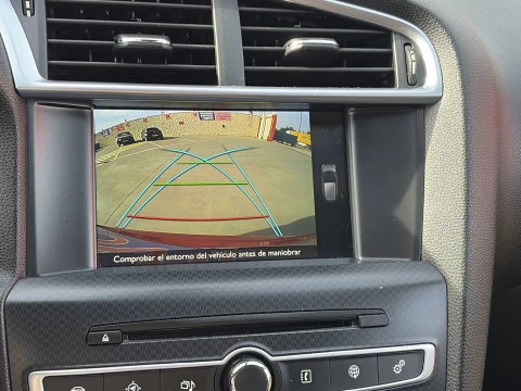 DS 4 Crossback 1.2 PureTech SANDS Style 96 kW (131 CV)