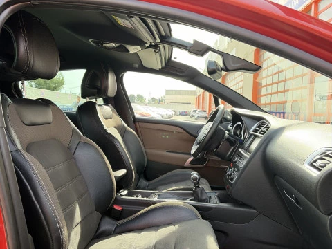 DS 4 Crossback 1.2 PureTech SANDS Style 96 kW (131 CV)