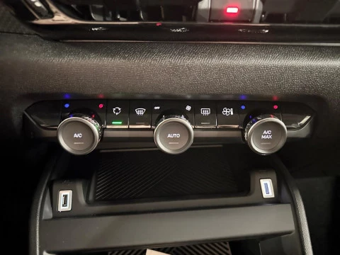Citroën C4 Hybrid 145 ë-DCS6 Collection