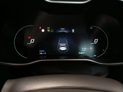 MG ZS EV Luxury Std Range