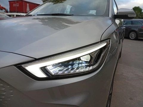 MG ZS EV Luxury Std Range