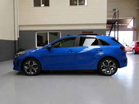 Kia Cee'd 1.4 CVVT 74kW (100CV) x-Tech17