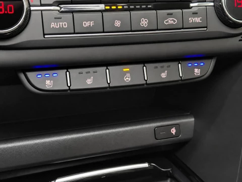 Kia Cee'd 1.4 CVVT 74kW (100CV) x-Tech17