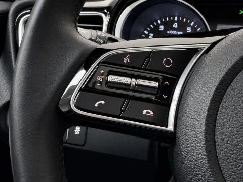 Kia Cee'd 1.4 CVVT 74kW (100CV) x-Tech17