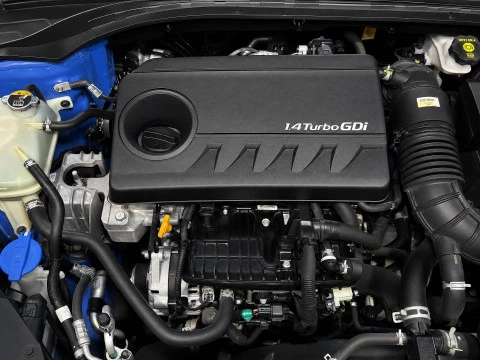 Kia Cee'd 1.4 CVVT 74kW (100CV) x-Tech17