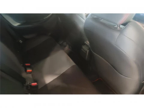 Toyota Yaris 5 Puertas GR SPORT 120H Automático (e-CVT)