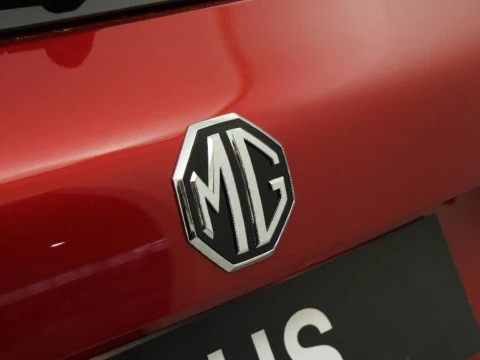 MG HS 1.5 DCT LUXURY MY23