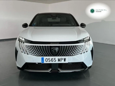 Peugeot e-3008 GT Eléctrico 157kW
