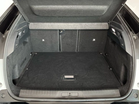 Peugeot e-3008 GT Eléctrico 157kW