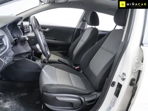 Kia Stonic 1.0 T-GDi MHEV iMT Concept 74 kW (100 CV)