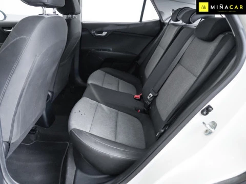 Kia Stonic 1.0 T-GDi MHEV iMT Concept 74 kW (100 CV)