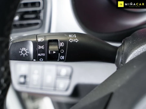 Kia Stonic 1.0 T-GDi MHEV iMT Concept 74 kW (100 CV)