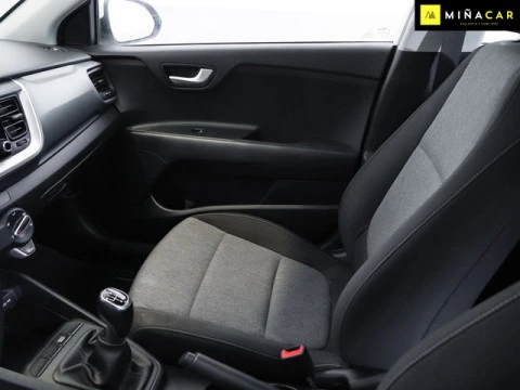 Kia Stonic 1.0 T-GDi MHEV iMT Concept 74 kW (100 CV)