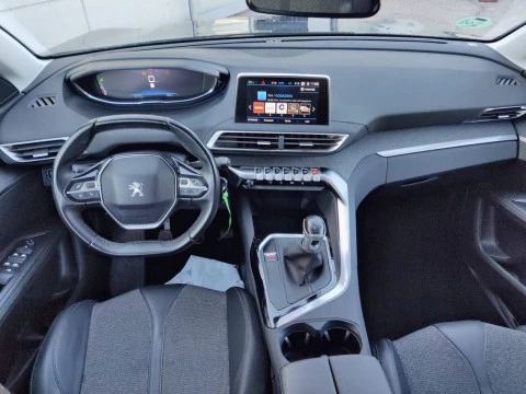 Peugeot 5008 Allure 1.5L BlueHDi 96kW (130CV) S&S