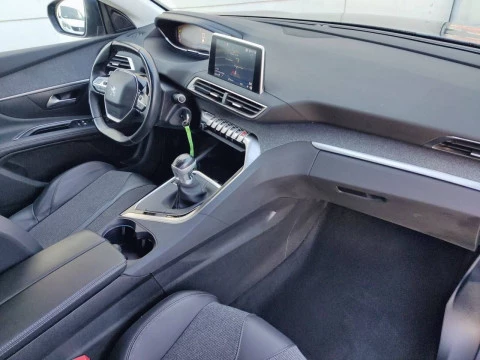 Peugeot 5008 Allure 1.5L BlueHDi 96kW (130CV) S&S