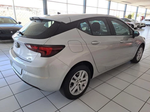 Opel Astra 1.6 CDTI 110 HP SELECTIVE 5P