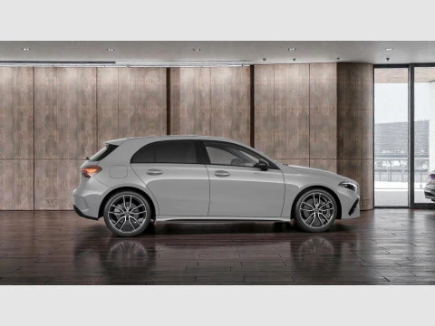 Mercedes-Benz Clase A A 250 e con tecnologia hibrida EQ