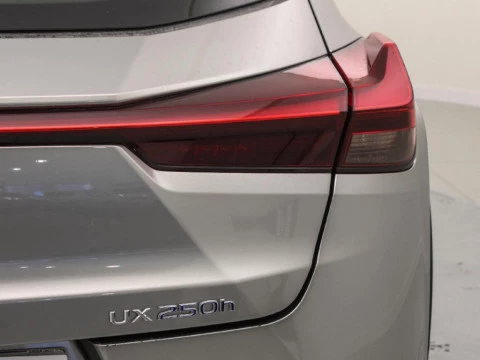 Lexus UX 2.0 250H BUSINESS AUTO 184 5P