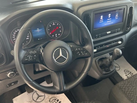 Mercedes-Benz Vito Nuevo Vito 110 CDI Furgón PRO Larga