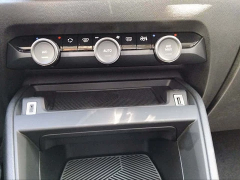 Citroën C4 Hybrid 145 Business Edition e-DCS6 107 kW (145 CV)