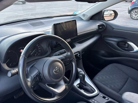 Toyota Yaris TOYOTA 120H e-CVT 5P Active Tech