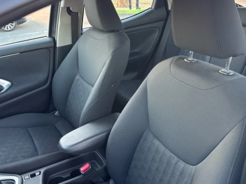 Toyota Yaris TOYOTA 120H e-CVT 5P Active Tech