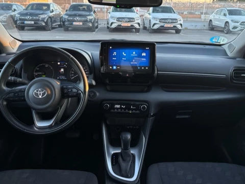 Toyota Yaris TOYOTA 120H e-CVT 5P Active Tech
