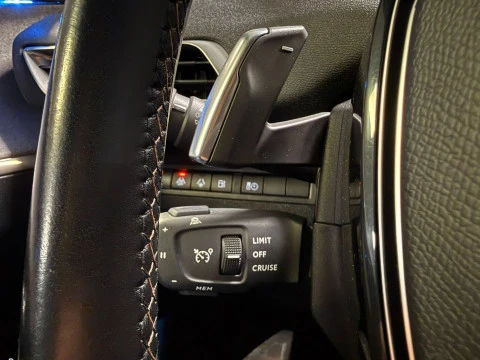 Peugeot 3008 Hybrid 300 e-EAT8 GT Pack
