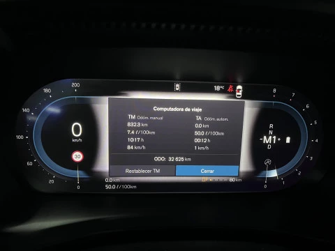 Volvo XC40 XC40 Core, B3 Mild Hybrid, Gasolina