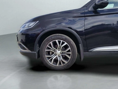 Mitsubishi Outlander  220DI-D Motion 2WD 5pl.