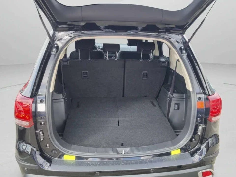 Mitsubishi Outlander  220DI-D Motion 2WD 5pl.