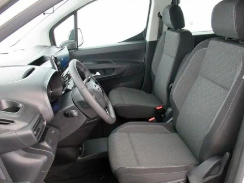 Opel Combo 1.5 TD 74KW SWB 4P Opel Combo 1.5 TD 74KW SWB 4P