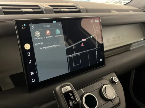 Land Rover Defender 3.0D I6 250 X-Dyn SE 110 AT 4WD MHEV