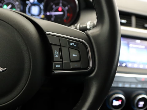 Jaguar E-PACE 2.0 D 110KW 4WD 5P