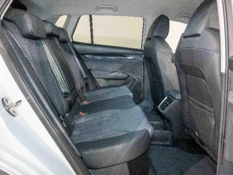 Skoda Elroq 150 kW (204 CV) 63 kWh (59 kwh neta)