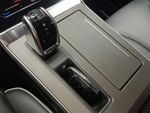 EBRO S400 1.5 DHE HEV Excellence CVT