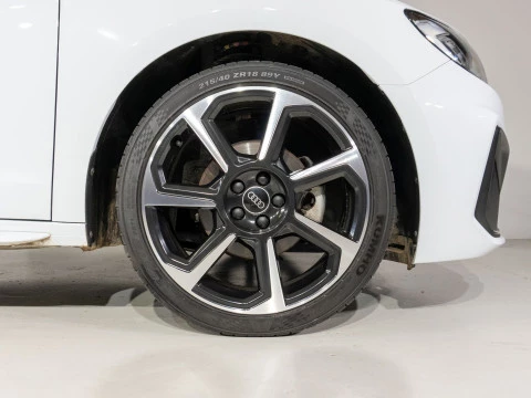 Audi A1 Sportback Adrenal Black 30TFSI 85kW S tr