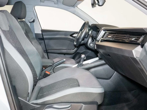 Audi A1 Sportback Adrenal Black 30TFSI 85kW S tr