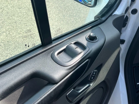 Ford Transit Custom 2.0 TDCI 96kW 320 L1 Nugget Auto