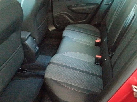 Peugeot 2008 1.2 HYBRID 145 ALLURE EDSC6 5P