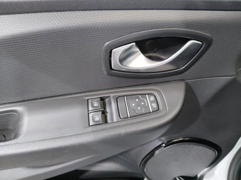 Renault Clio TCe Energy GLP Limited 66kW Renault Clio TCe Energy GLP Limited 66kW