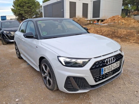 Audi A1 Sportback Adrenalin 30 TFSI 81kW S tron