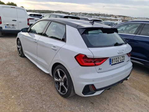 Audi A1 Sportback Adrenalin 30 TFSI 81kW S tron