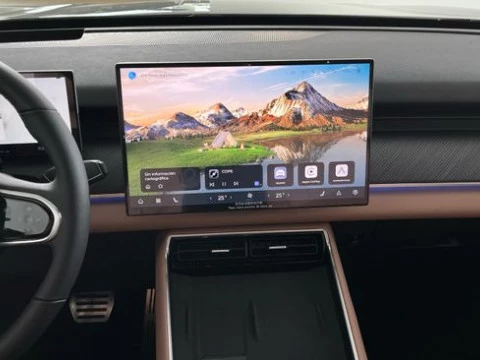 EBRO S900 PHEV 1.5 TGDI 3DHT 4X4 Luxury