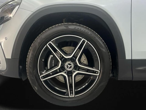 Mercedes-Benz GLB 200 d