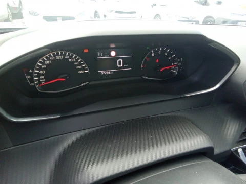 Peugeot 2008 Active Pack BlueHDI 81kW (110CV)