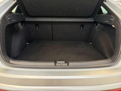 Volkswagen Taigo R-Line 1.0 TSI 85 kW (115 CV) DSG