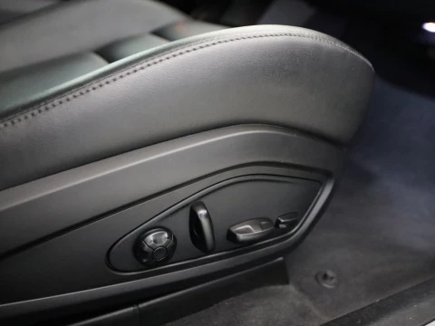 Porsche TAYCAN BEV 79KWH 4S AUTO 4P