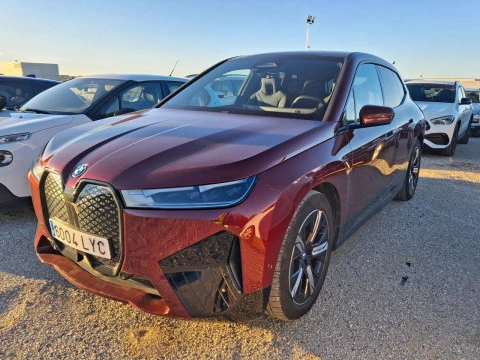 BMW iX xDrive40