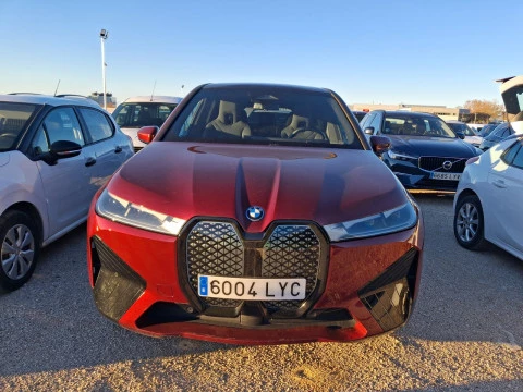 BMW iX xDrive40